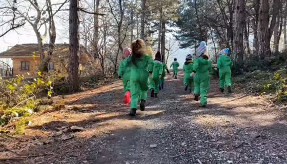 Okulumuzun içinde ve dışında nelerimiz var? Hadi bir bakalım!